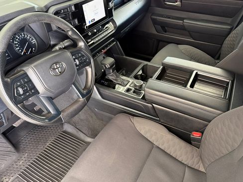 Used 2025 Toyota Tundra SR5 w/ SR5 Convenience Package AWD/4WD image 12