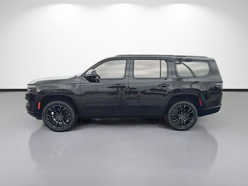Used 2023 Jeep Grand Wagoneer Series III w/ Rear Seat Video Group 1 AWD/4WD image 2
