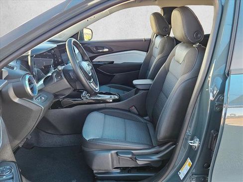 New 2026 Chevrolet Trax LT w/ Driver Confidence Package image 14