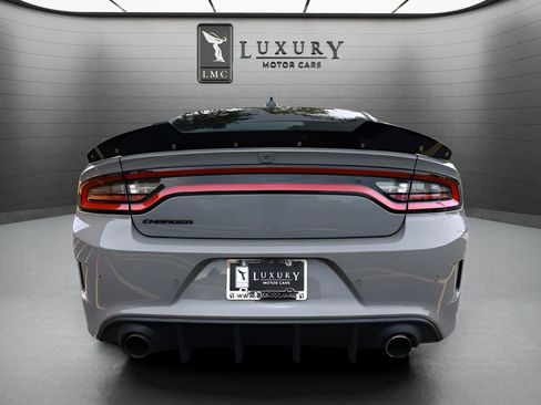 Used 2018 Dodge Charger R/T image 6