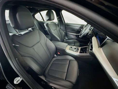 Used 2025 BMW 330i Sedan w/ Convenience Package image 34