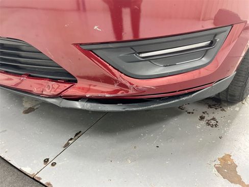 Used 2013 Ford Taurus SEL image 28