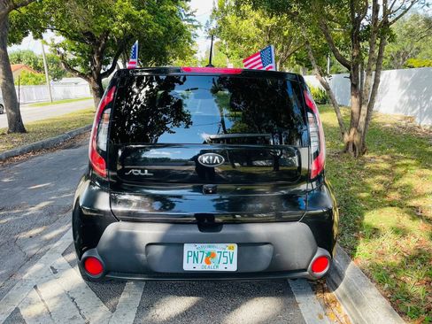Used 2015 Kia Soul EV image 2