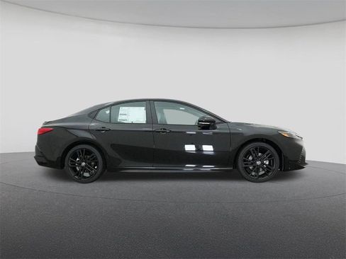 New 2026 Toyota Camry Hybrid image 27