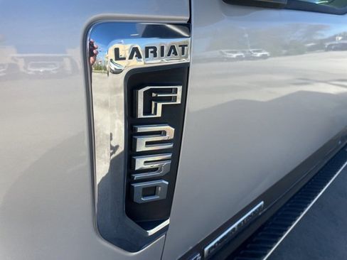 Used 2017 Ford F250 Lariat w/ Lariat Value Package image 6