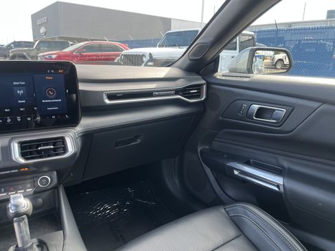 Used 2025 Ford Mustang Premium RWD image 29