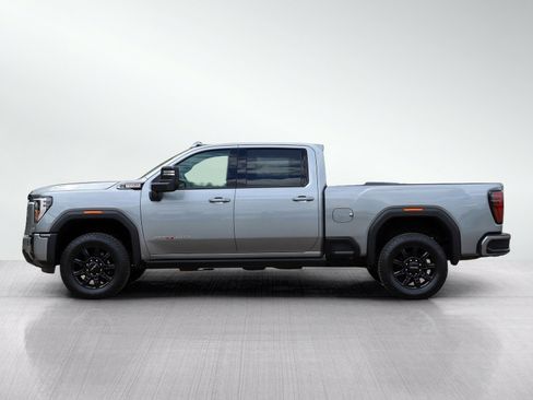 Used 2025 GMC Sierra 3500 AT4 w/ AT4 Premium Plus Package AWD/4WD image 2