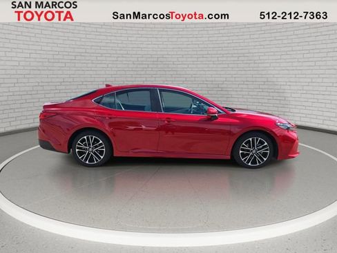 Used 2026 Toyota Camry XLE FWD image 5