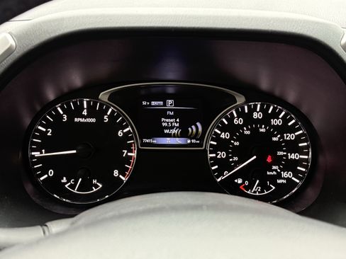 Used 2019 Nissan Pathfinder Platinum image 35