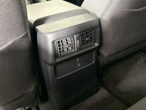 Certified 2025 Toyota 4Runner SR5 AWD/4WD image 33