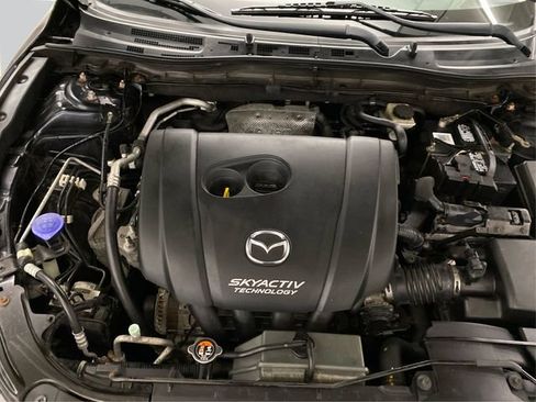 Used 2015 MAZDA MAZDA3 i Touring w/ Technology Package FWD image 12
