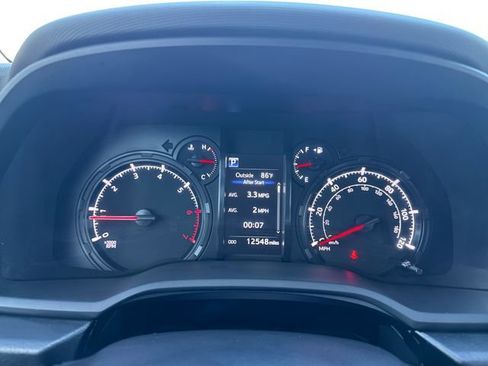 Used 2024 Toyota 4Runner SR5 Premium image 15