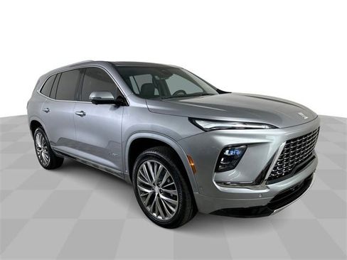 New 2026 Buick Enclave Avenir w/ Super Cruise Package image 2