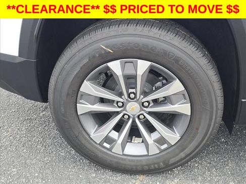 New 2026 Chevrolet Equinox LT FWD image 32