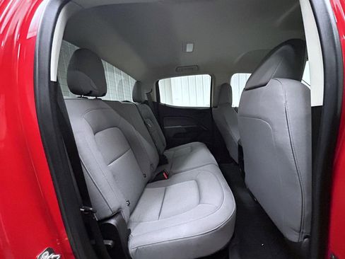 Used 2019 GMC Canyon 2WD Crew Cab w/ Convenience Package image 18