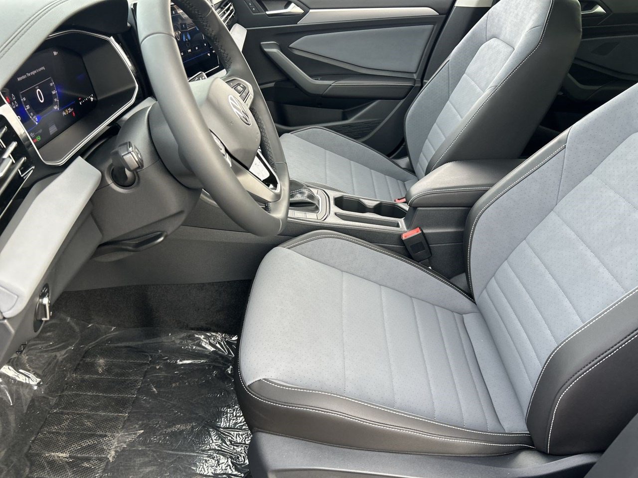 New 2027 Volkswagen Jetta SE FWD image 15