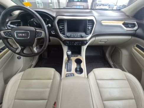 Used 2017 GMC Acadia Denali w/ Technology Package image 27