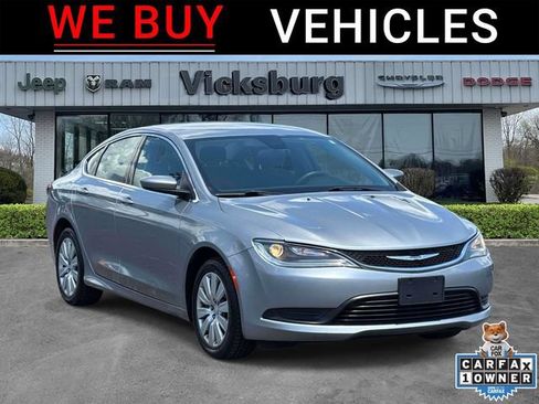 Used 2016 Chrysler 200 LX FWD image 1