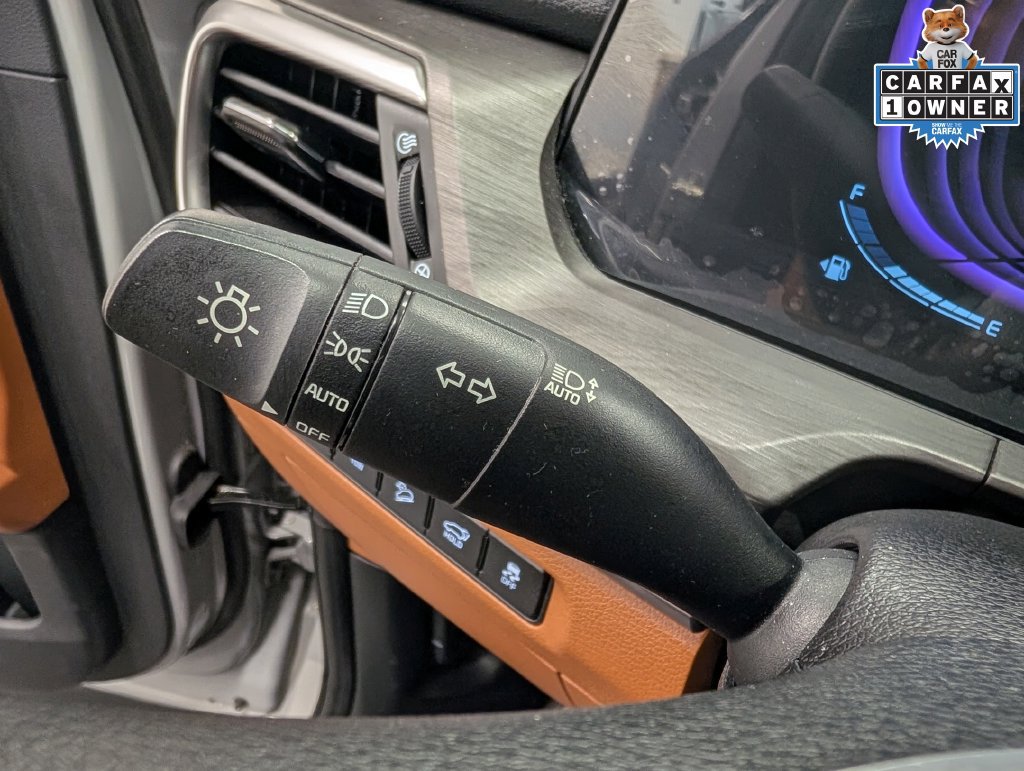 Used 2025 Kia Telluride AWD image 17