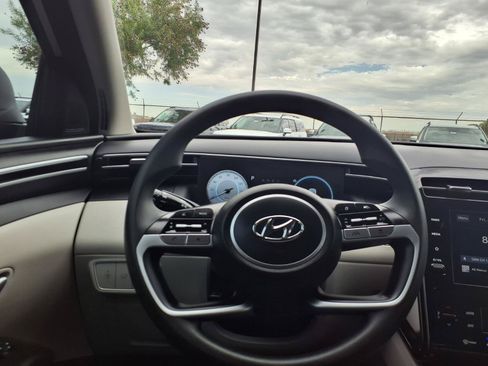Certified 2024 Hyundai Tucson SEL FWD image 19