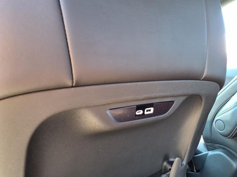 New 2026 Chrysler Pacifica Select FWD image 18