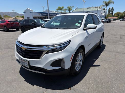 Used 2022 Chevrolet Equinox LT FWD image 4