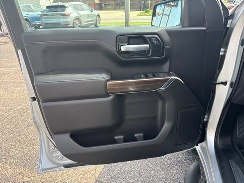 Used 2021 Chevrolet Silverado 1500 LT AWD/4WD image 10