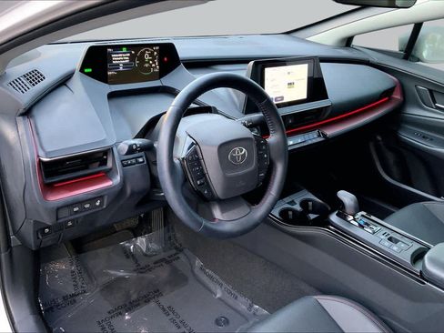 Used 2024 Toyota Prius Prime FWD image 15