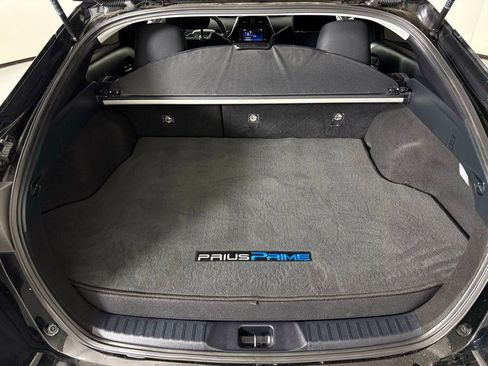 Used 2021 Toyota Prius Prime LE image 36