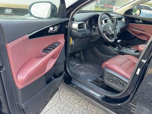 Used 2017 Kia Sorento SX FWD image 31