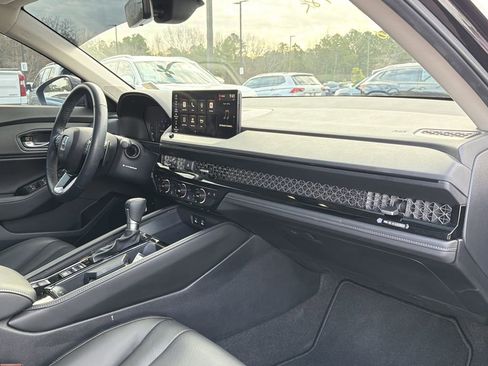 Used 2024 Honda Accord Touring image 17