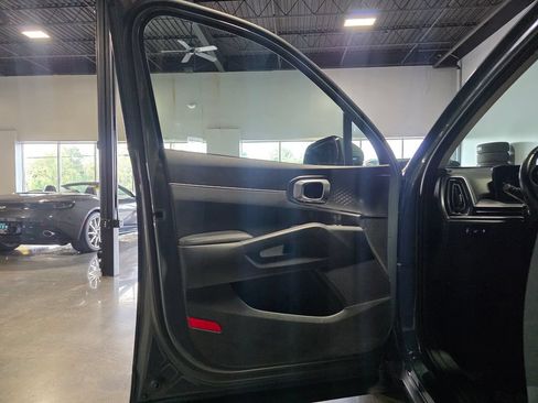 Used 2025 Kia Sorento EX w/ EX Panoramic Sunroof Package AWD/4WD image 15