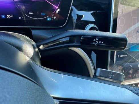 Used 2024 Mercedes-Benz GLC 300 4MATIC image 26