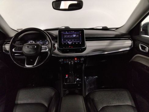 Used 2022 Jeep Compass Limited image 37