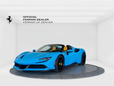 Used 2022 Ferrari SF90 Spider AWD/4WD image 1
