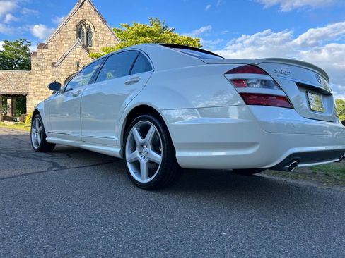 Used 2009 Mercedes-Benz S 550 4MATIC image 9