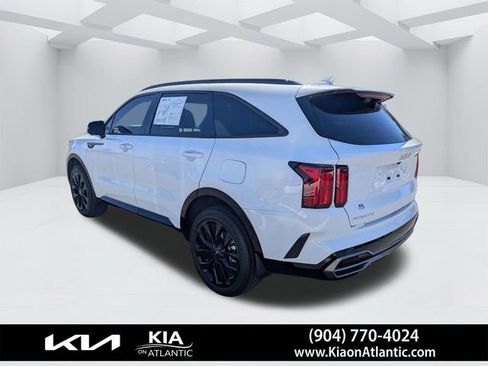 Used 2023 Kia Sorento SX image 5