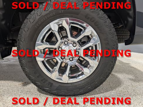 Used 2024 Chevrolet Silverado 1500 LT image 10