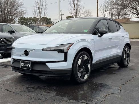 New 2025 Volvo EX30 Plus w/ Protection Package Premier image 23