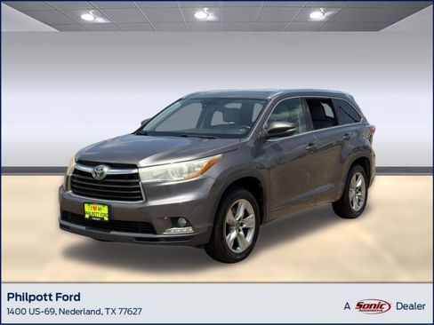 Used 2016 Toyota Highlander Limited Platinum FWD image 1