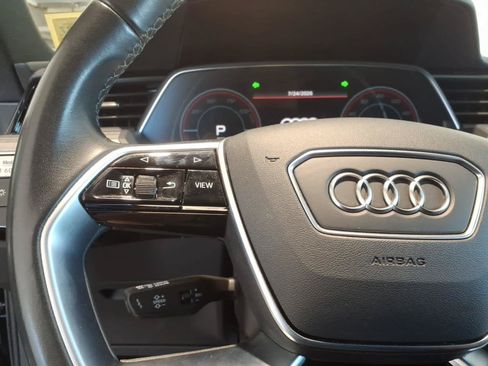 Used 2023 Audi e-tron Premium Plus w/ Premium Plus Package AWD/4WD image 23