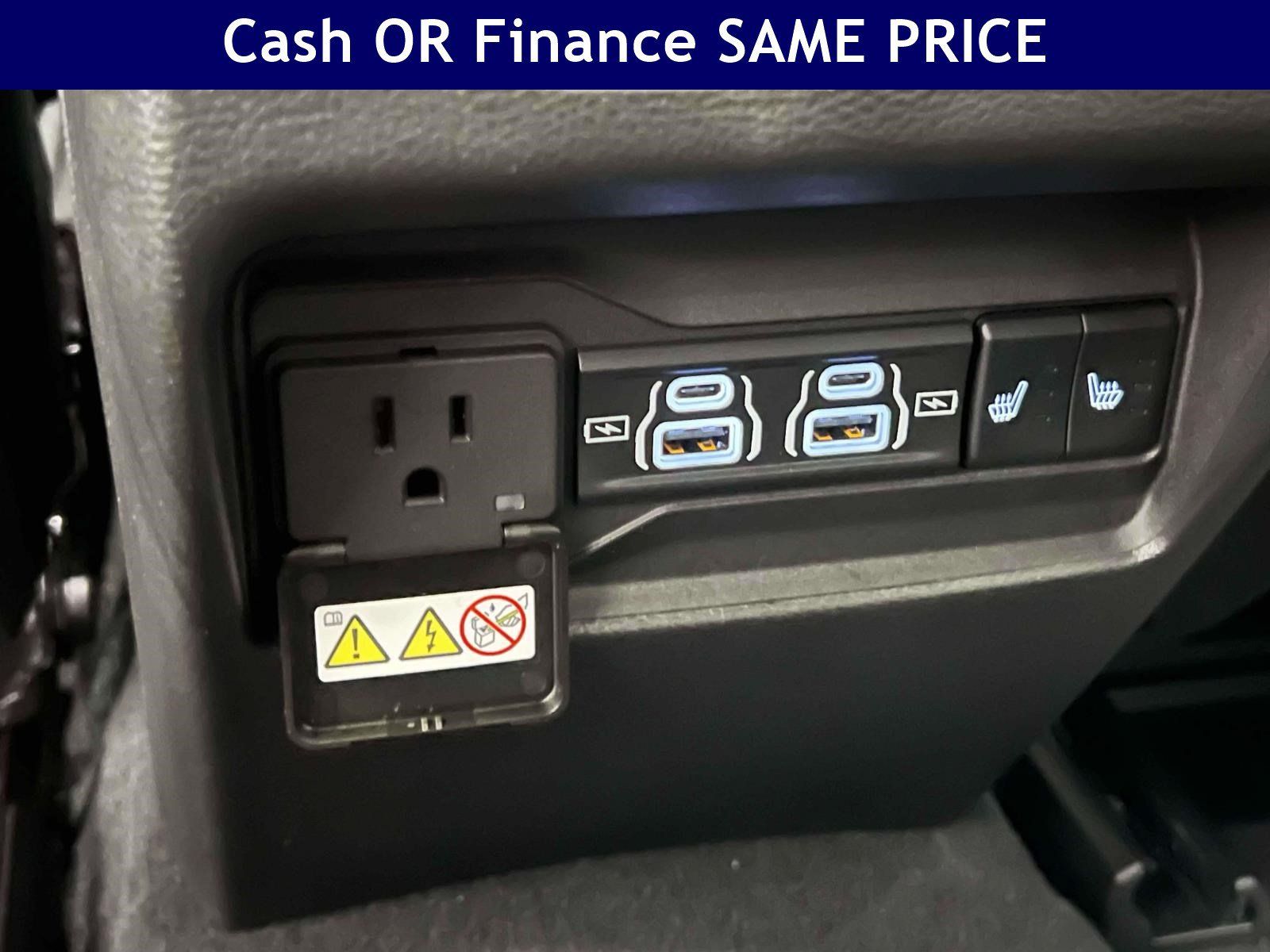 Used 2025 Jeep Grand Cherokee Limited w/ MOPAR Finishing Package AWD/4WD image 16