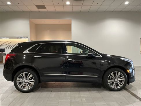 Certified 2025 Cadillac XT5 Premium Luxury image 7