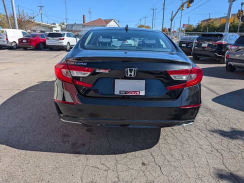 Used 2019 Honda Accord EX image 7