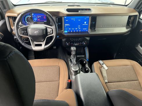 Used 2023 Ford Bronco Outer Banks AWD/4WD image 4