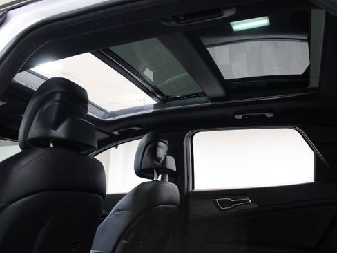 Used 2023 Kia Sportage X-Pro image 3