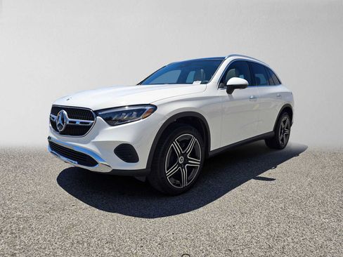 Used 2026 Mercedes-Benz GLC 300 4MATIC image 7