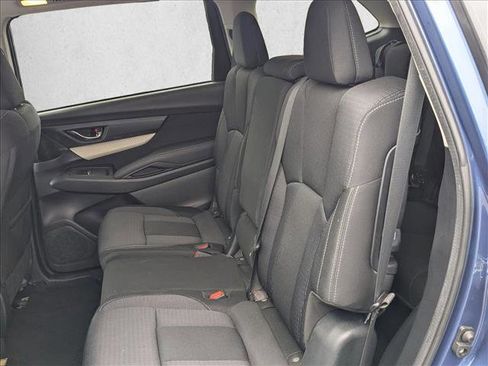 Used 2020 Subaru Ascent Premium w/ Convenience Package image 18