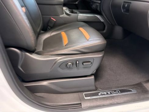 Used 2019 GMC Sierra 1500 AT4 w/ AT4 Premium Package AWD/4WD image 17
