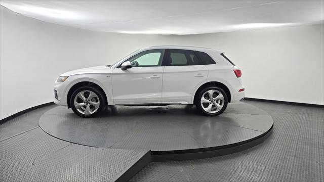 Used 2023 Audi Q5 2.0T Premium Plus w/ Premium Plus Package AWD/4WD image 3